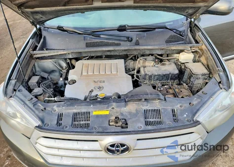 2012 Toyota Highlander Base z USA, uszkodzony, nr VIN 5TDBK3EHXCS163744